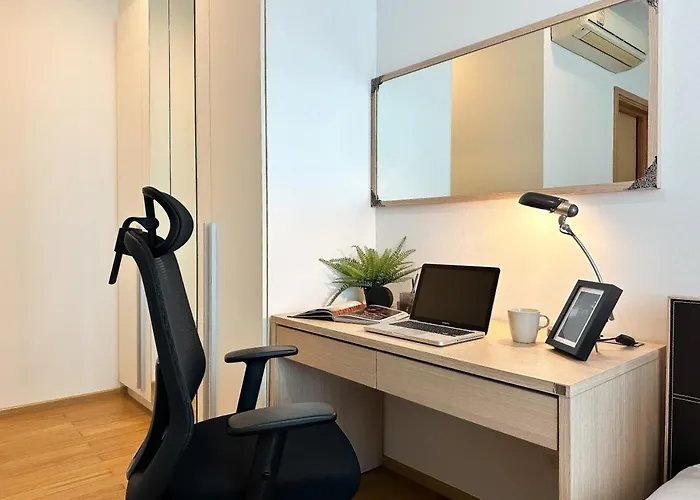 Modern Expansive - Ultra Fast Wifi - Bts Phrom Phong *